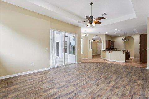 Villa ou maison à vendre à Fruitland Park, Floride: 3 chambres, 274.53 m2 № 2413608 - photo 12