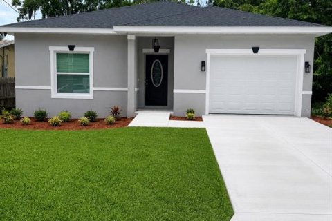 House in Daytona Beach, Florida 3 bedrooms, 100.15 sq.m. № 2200948