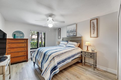 House in Jupiter, Florida 3 bedrooms, 175.49 sq.m. № 2147117 - photo 21