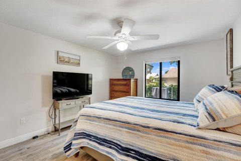 House in Jupiter, Florida 3 bedrooms, 175.49 sq.m. № 2147117 - photo 22