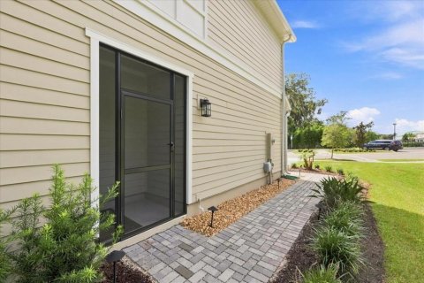 Touwnhouse à vendre à Sanford, Floride: 3 chambres, 173.73 m2 № 2322357 - photo 4
