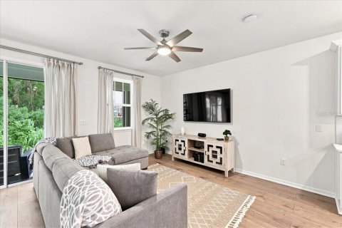 Touwnhouse à vendre à Sanford, Floride: 3 chambres, 173.73 m2 № 2322357 - photo 11