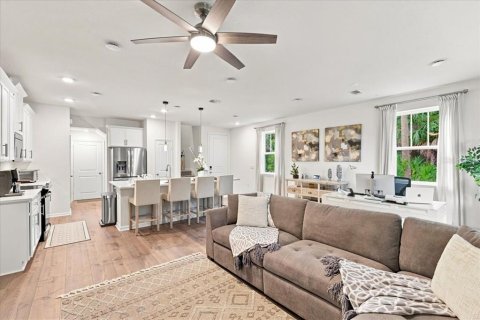 Touwnhouse à vendre à Sanford, Floride: 3 chambres, 173.73 m2 № 2322357 - photo 13