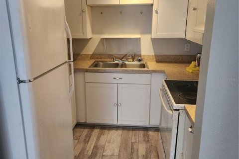 Apartment in Tampa, Florida 2 bedrooms, 65.4 sq.m. № 2393558 - photo 4
