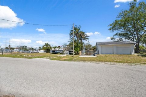 House in Hudson, Florida 2 bedrooms, 67.63 sq.m. № 1717349 - photo 6
