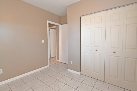 Casa en alquiler en Spring Hill, Florida, 2 dormitorios, 61.32 m2 № 2111638 - foto 17