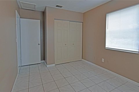 Casa en alquiler en Spring Hill, Florida, 2 dormitorios, 61.32 m2 № 2111638 - foto 11