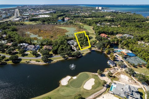 Terreno en venta en Destin, Florida № 558841 - foto 1
