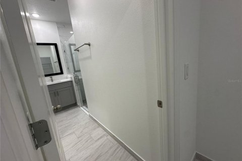 Villa ou maison à louer à Kissimmee, Floride: 4 chambres, 183.95 m2 № 1774073 - photo 30