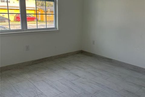 Villa ou maison à louer à Kissimmee, Floride: 4 chambres, 183.95 m2 № 1774073 - photo 5