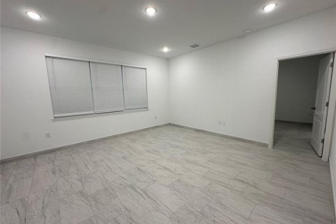 Villa ou maison à louer à Kissimmee, Floride: 4 chambres, 183.95 m2 № 1774073 - photo 24