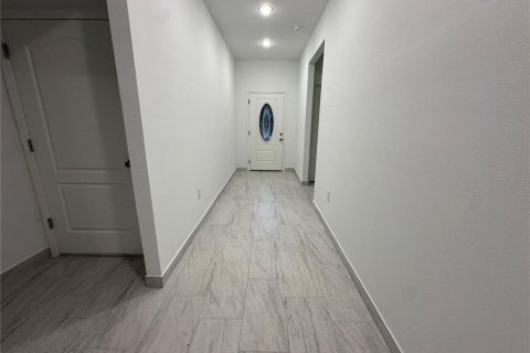 Villa ou maison à louer à Kissimmee, Floride: 4 chambres, 183.95 m2 № 1774073 - photo 12