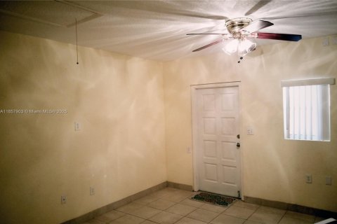 Villa ou maison à louer à West Palm Beach, Floride: 4 chambres, 213.02 m2 № 1882326 - photo 8