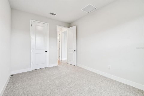 House in Parrish, Florida 5 bedrooms, 265.51 sq.m. № 1915618 - photo 30