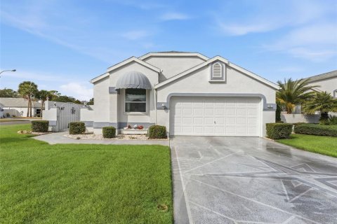 Casa en Spring Hill, Florida 3 dormitorios, 162.58 m2 № 2106819
