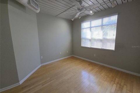 Condominio en alquiler en Tampa, Florida, 1 dormitorio, 72.56 m2 № 1907179 - foto 10