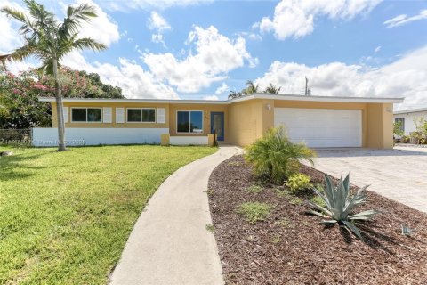 Casa en venta en North Palm Beach, Florida, 4 dormitorios, 146.6 m2 № 1467635 - foto 2