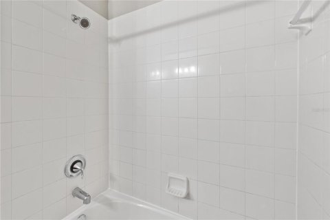 Townhouse in Orlando, Florida 4 bedrooms, 236.9 sq.m. № 1880544 - photo 27