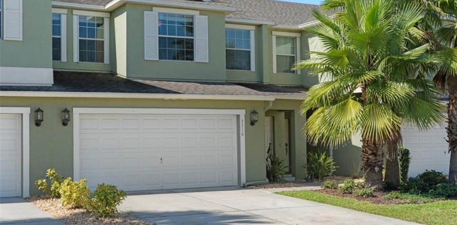 Townhouse in Orlando, Florida 4 bedrooms, 236.9 sq.m. № 1880544