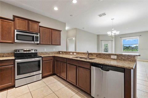 Townhouse in Orlando, Florida 4 bedrooms, 236.9 sq.m. № 1880544 - photo 7