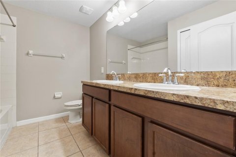 Townhouse in Orlando, Florida 4 bedrooms, 236.9 sq.m. № 1880544 - photo 28