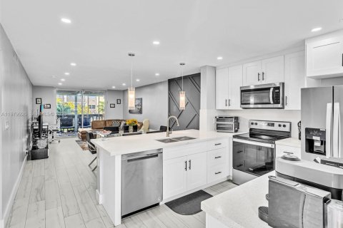 Condominio en venta en Hallandale Beach, Florida, 1 dormitorio, 78.69 m2 № 2046342 - foto 5