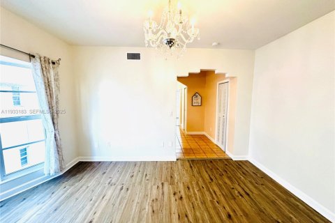 Снять в аренду кондоминиум в Майами-Бич, Флорида 1 спальня, 47.38м2, № 1991947 - фото 5