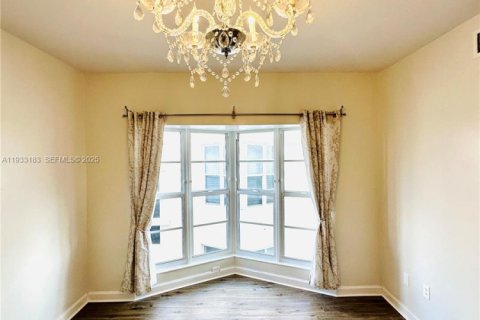 Снять в аренду кондоминиум в Майами-Бич, Флорида 1 спальня, 47.38м2, № 1991947 - фото 9