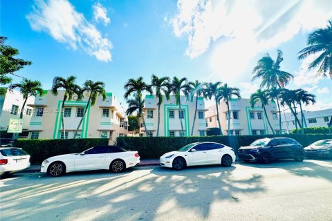 Снять в аренду кондоминиум в Майами-Бич, Флорида 1 спальня, 47.38м2, № 1991947 - фото 26