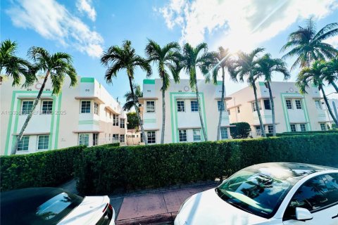 Снять в аренду кондоминиум в Майами-Бич, Флорида 1 спальня, 47.38м2, № 1991947 - фото 27