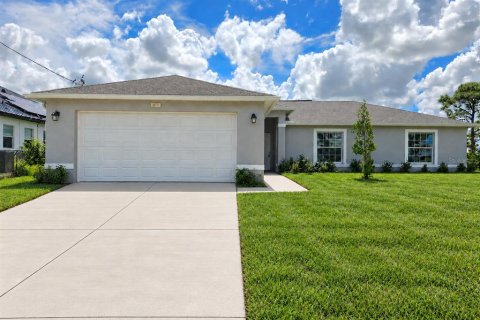 Villa ou maison à vendre à Cape Coral, Floride: 3 chambres, 139.54 m2 № 2396587 - photo 2