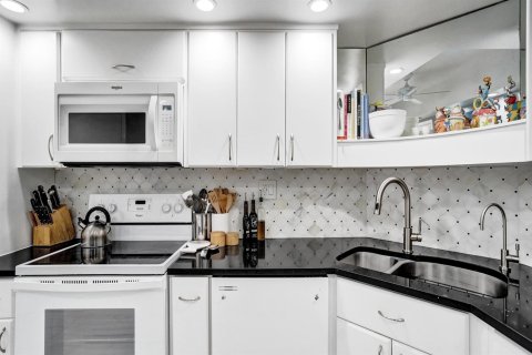 Condominio en venta en Fort Lauderdale, Florida, 2 dormitorios, 104.05 m2 № 2084890 - foto 21