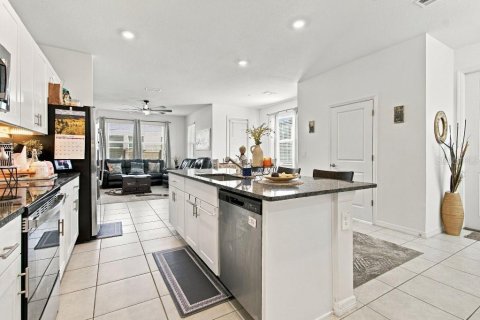 Touwnhouse à vendre à Tampa, Floride: 3 chambres, 171.31 m2 № 2390899 - photo 9