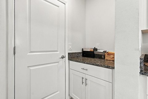 Touwnhouse à vendre à Tampa, Floride: 3 chambres, 171.31 m2 № 2390899 - photo 15