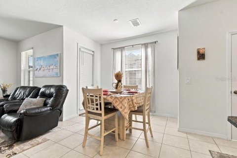 Touwnhouse à vendre à Tampa, Floride: 3 chambres, 171.31 m2 № 2390899 - photo 11