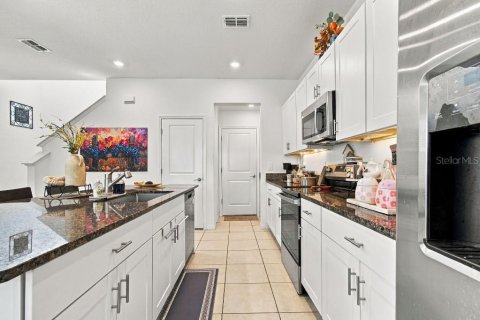Touwnhouse à vendre à Tampa, Floride: 3 chambres, 171.31 m2 № 2390899 - photo 7