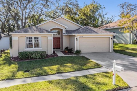 House in Zephyrhills, Florida 3 bedrooms, 161.28 sq.m. № 1718562 - photo 2