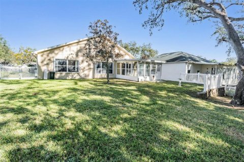 House in Zephyrhills, Florida 3 bedrooms, 161.28 sq.m. № 1718562 - photo 26