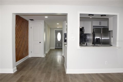 House in Tampa, Florida 3 bedrooms, 126.9 sq.m. № 1798378 - photo 17