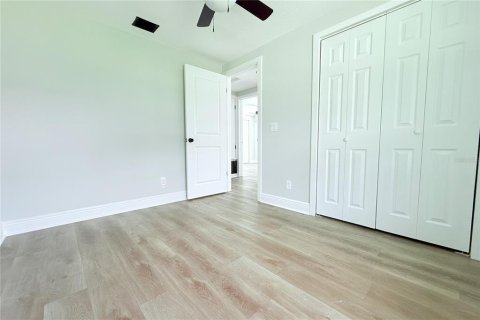 House in Tampa, Florida 3 bedrooms, 126.9 sq.m. № 1798378 - photo 25