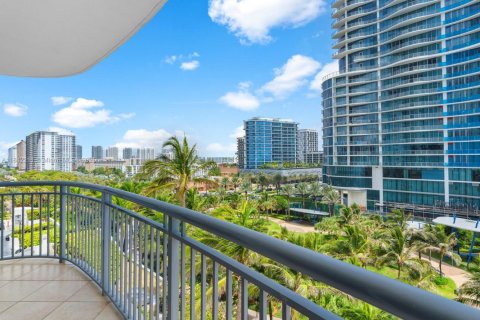 Copropriété à vendre à Sunny Isles Beach, Floride: 3 chambres, 172.8 m2 № 1940264 - photo 29
