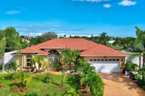 Casa en Port St. Lucie, Florida 3 dormitorios, 185.06 m2 № 1999527