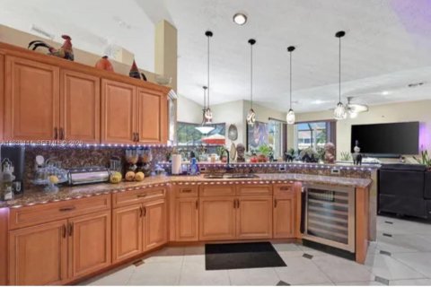 Casa en venta en Port St. Lucie, Florida, 3 dormitorios, 185.06 m2 № 1999527 - foto 15