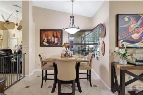 Casa en venta en Port St. Lucie, Florida, 3 dormitorios, 185.06 m2 № 1999527 - foto 7