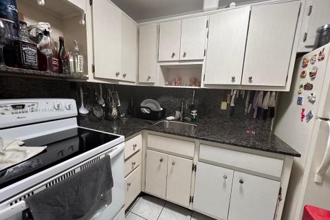 Condo in Miami Beach, Florida, 1 bedroom  № 1729108 - photo 6