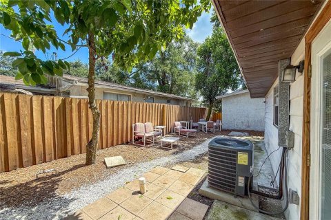 Villa ou maison à vendre à Tampa, Floride: 4 chambres, 275.18 m2 № 1913541 - photo 6