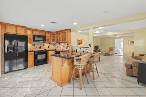 Villa ou maison à vendre à Tampa, Floride: 4 chambres, 275.18 m2 № 1913541 - photo 21