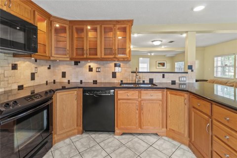Villa ou maison à vendre à Tampa, Floride: 4 chambres, 275.18 m2 № 1913541 - photo 23