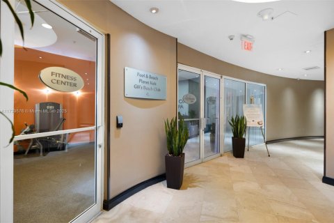 Condominio en venta en Sunny Isles Beach, Florida, 51.19 m2 № 1874310 - foto 25