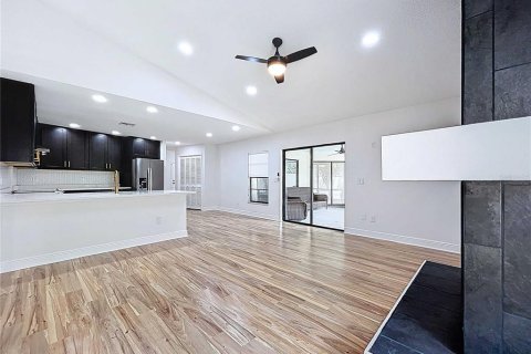 Casa en venta en Valrico, Florida, 4 dormitorios, 199.83 m2 № 1898544 - foto 18